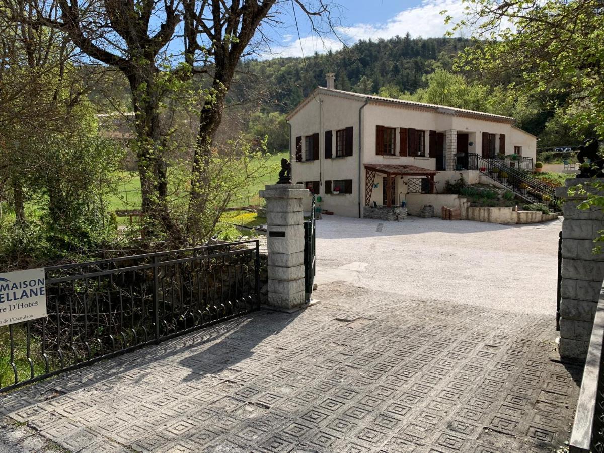 Maison Castellane Chambre D'Hotes B&B Exterior foto